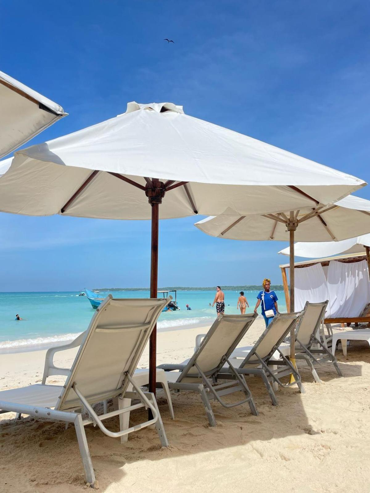 Готель Mandala Beach Club Pendales Екстер'єр фото